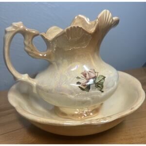 VTG SMALL CERAMIC PITCHER & BOWL SET Arnel’s Flowers Iridescent Floral Decor